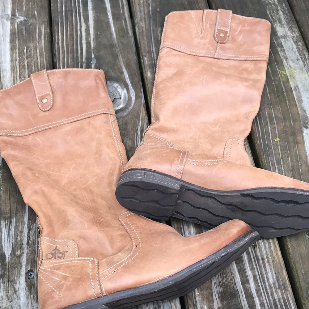 OTBT Petaluma riding boots. Size 8.5